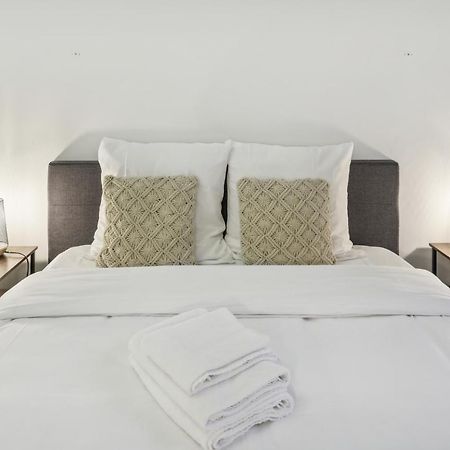 Superbe 2 Pieces Au Coeur Du Xvieme Bed and Breakfast Parijs Buitenkant foto