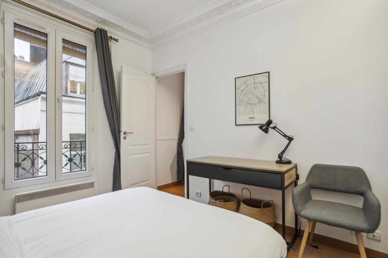 Superbe 2 Pieces Au Coeur Du Xvieme Bed and Breakfast Parijs Buitenkant foto