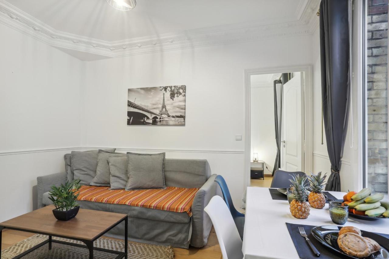 Superbe 2 Pieces Au Coeur Du Xvieme Bed and Breakfast Parijs Buitenkant foto